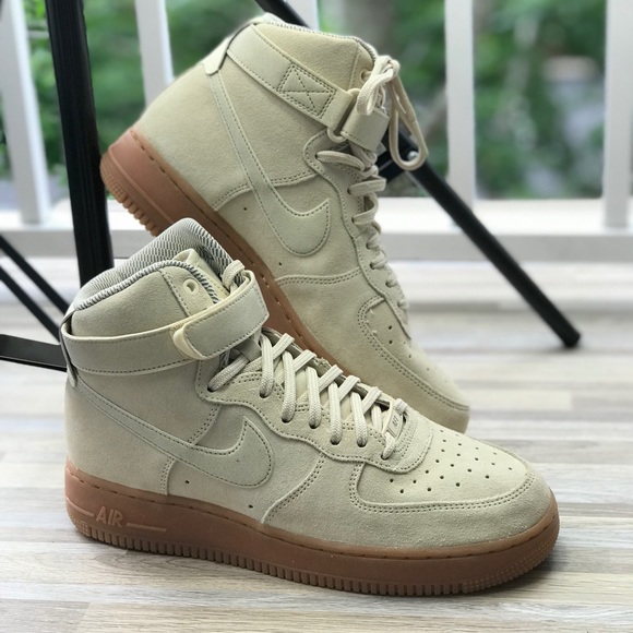 Nike Women Air Force 1 Hi Suede sneaker Nike Women Air Force 1 Hi Suede sneaker